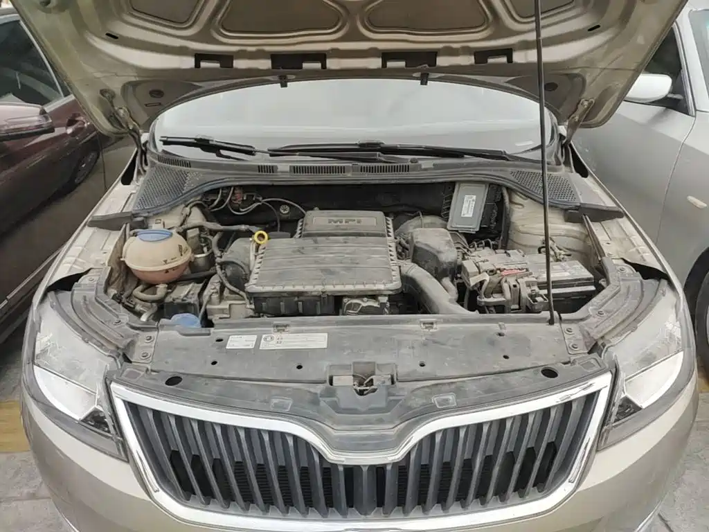 Skoda Rapid — миниатюра 20