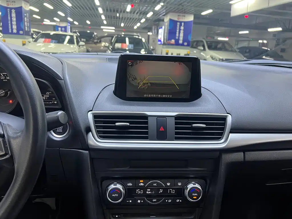 Mazda 3 Axela — миниатюра 8