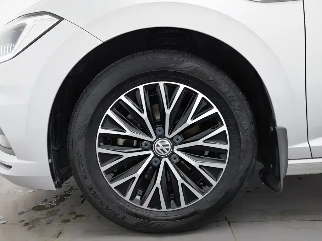 Volkswagen Sagitar — миниатюра 17
