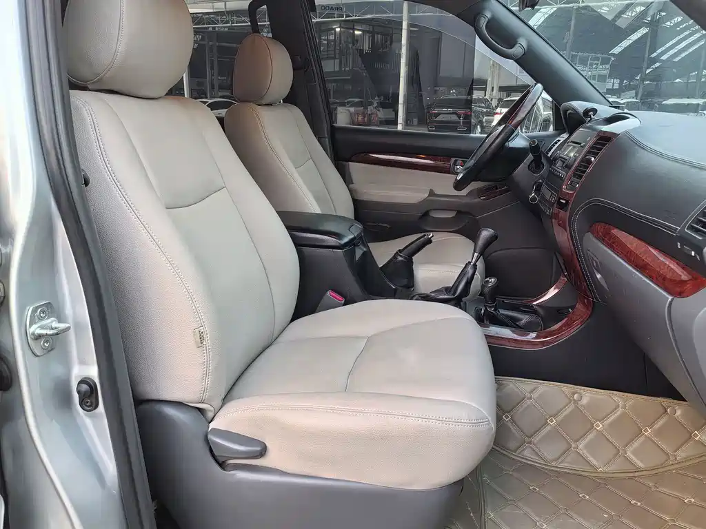 Toyota Prado (Import) — миниатюра 23
