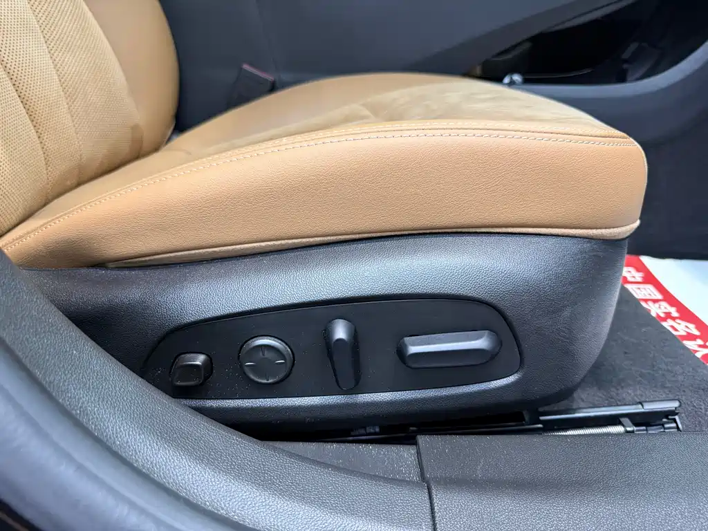 Buick LaCrosse — миниатюра 26