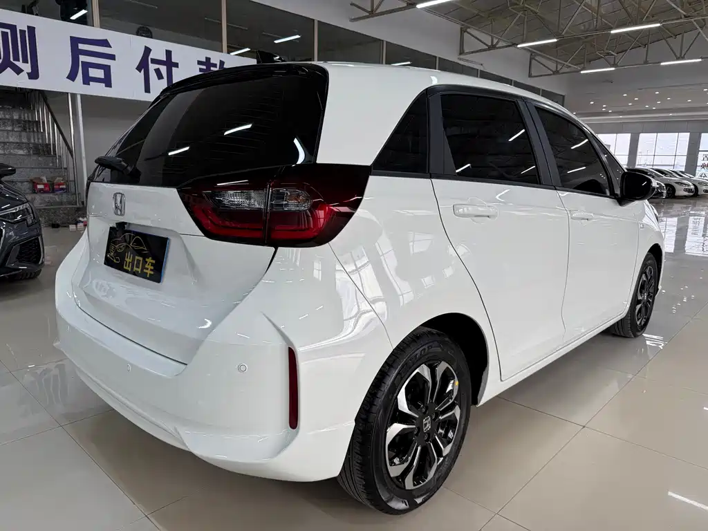 Honda Fit — миниатюра 12