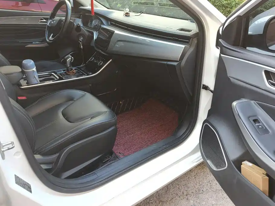 Chery Arrizo 5 — миниатюра 8