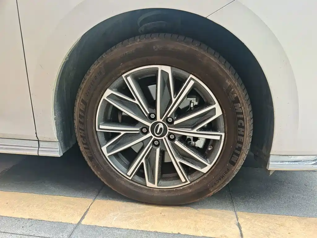 GAC Motor Trumpchi M8 — миниатюра 24