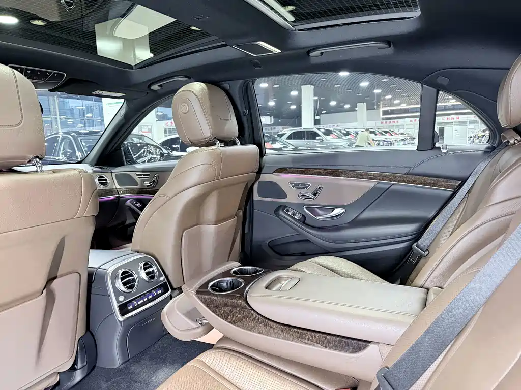 Mercedes-Benz S-Class — миниатюра 16