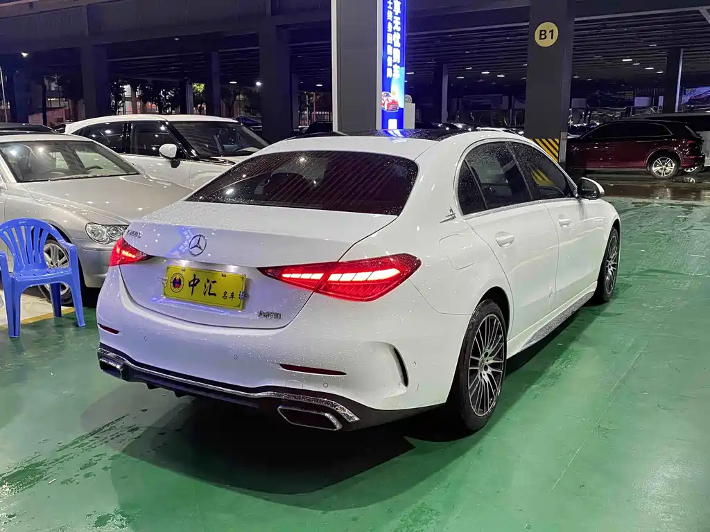 Mercedes-Benz C-Class — миниатюра 9