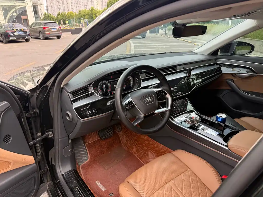 Audi A8 — миниатюра 12