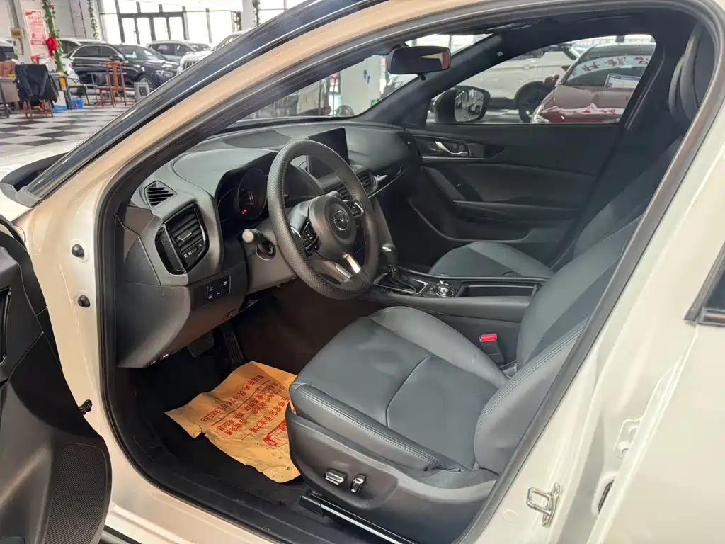 Mazda CX-4 — миниатюра 4