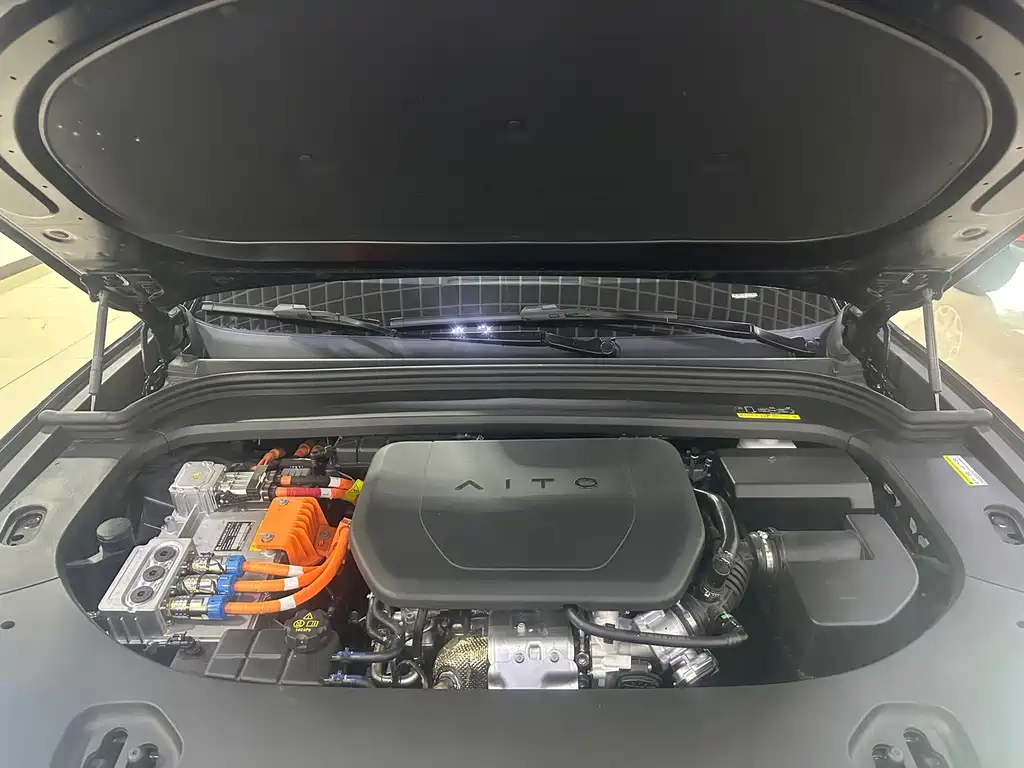 AITO ASK THE WORLD M9