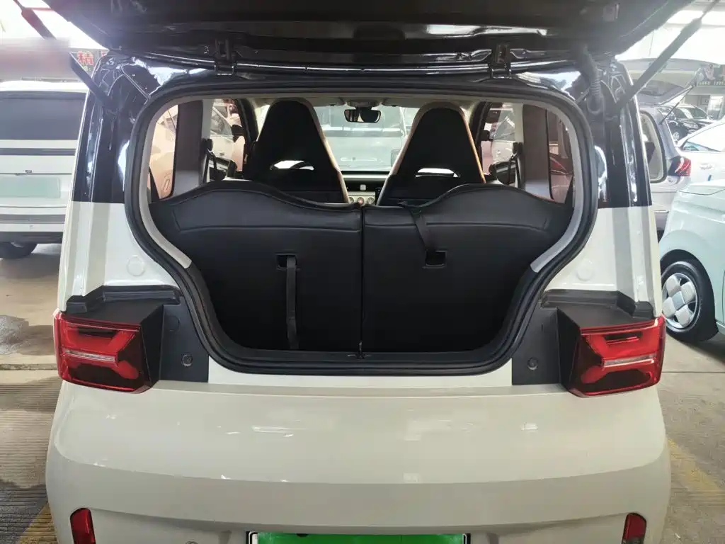 Wuling MINIEV — миниатюра 19