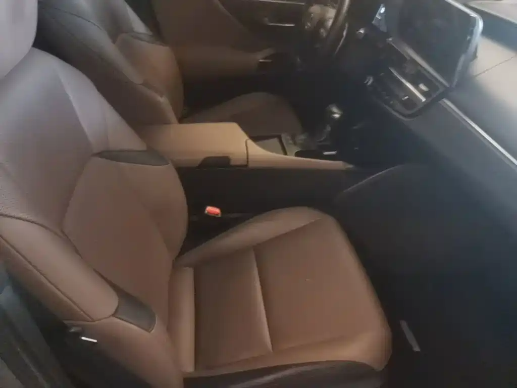 Lexus ES — миниатюра 25