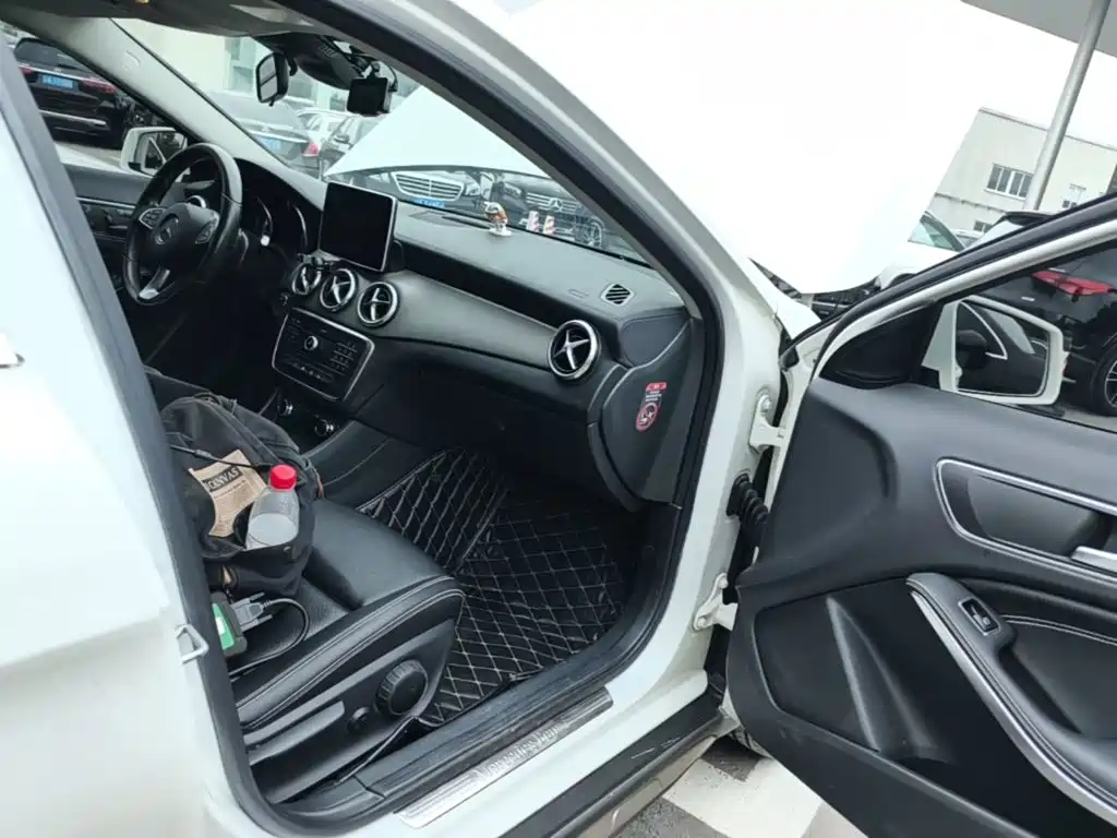 Mercedes-Benz GLA — миниатюра 9