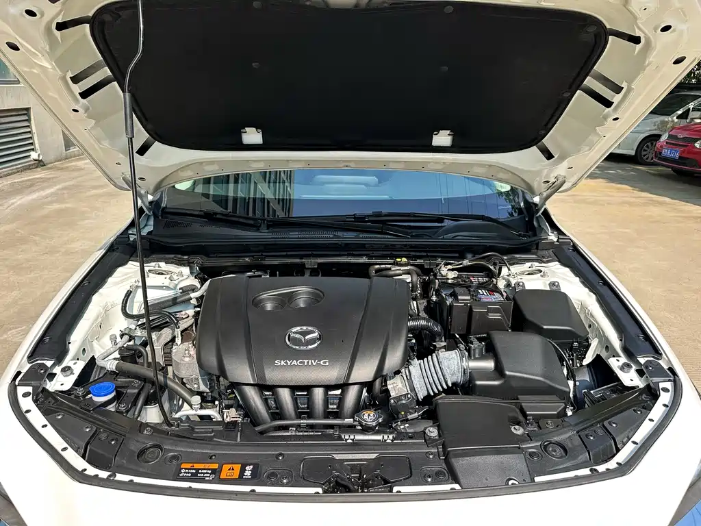 Mazda 3 Axela — миниатюра 10