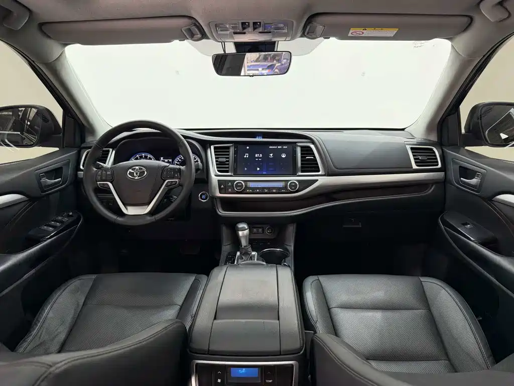 Toyota Highlander — миниатюра 12
