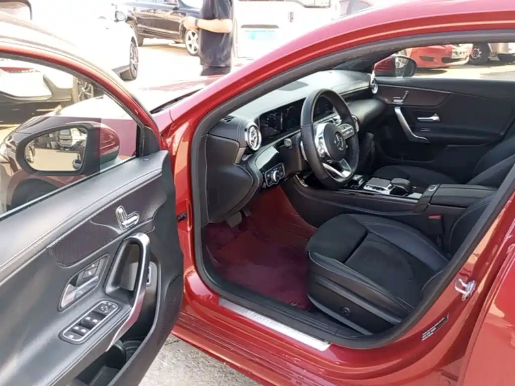 Mercedes-Benz A-Class — миниатюра 16