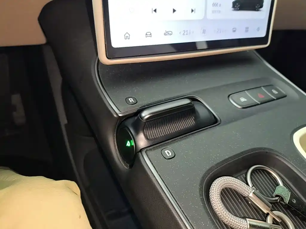 NIO ET5T — миниатюра 14