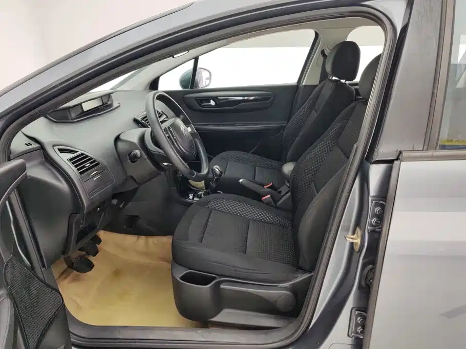 Citroen C-Quatre — миниатюра 9