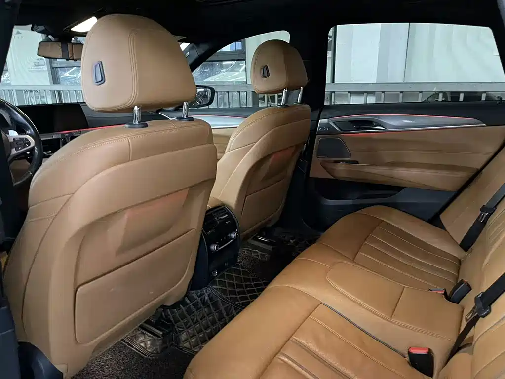 BMW 6 Series GT — миниатюра 8