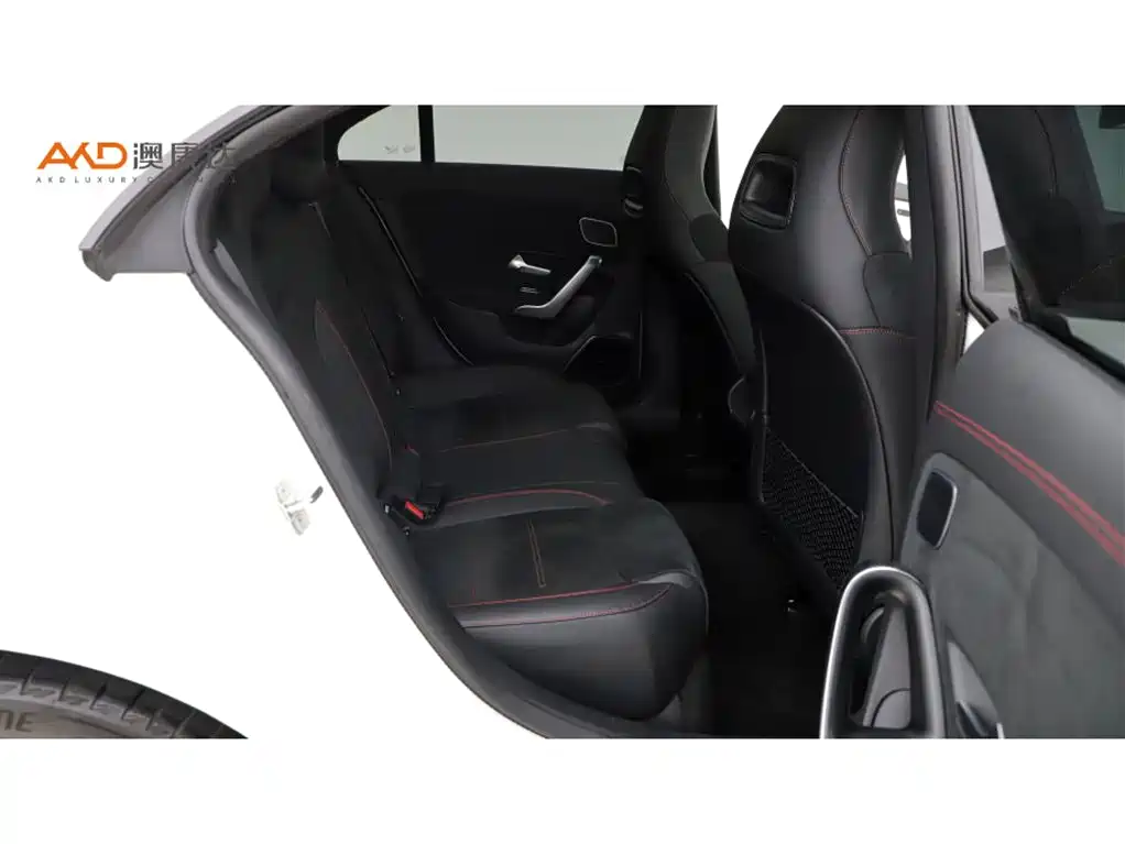 Mercedes-Benz CLA (Import) — миниатюра 8
