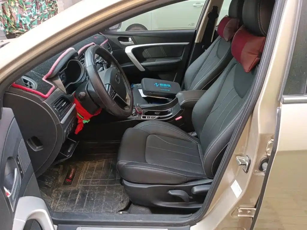 Geely Emgrand — миниатюра 8
