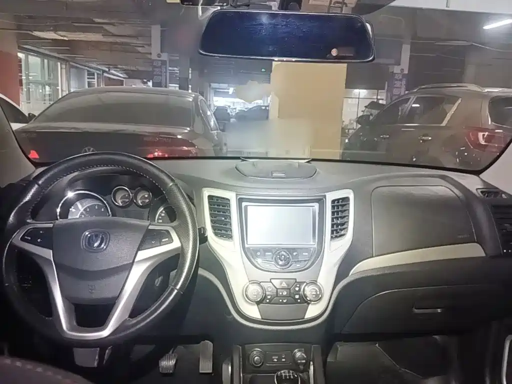 Changan CS35 — миниатюра 10