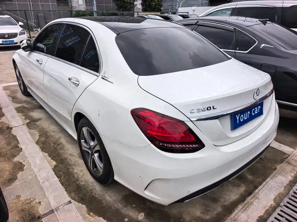 Mercedes-Benz C-Class — миниатюра 4