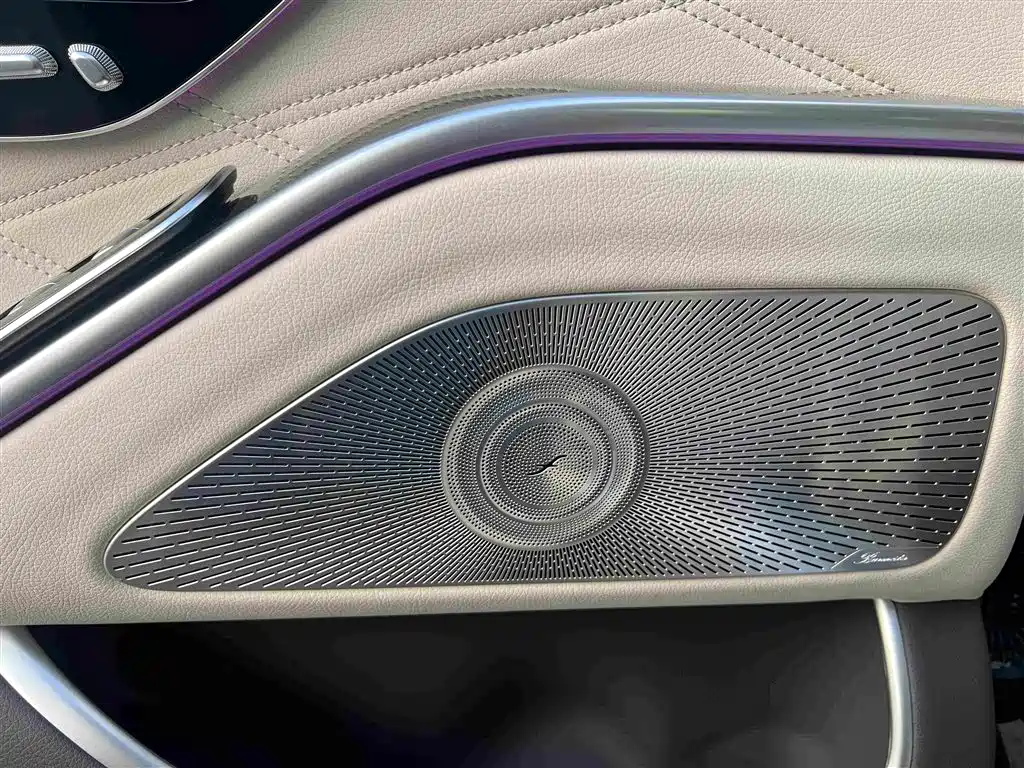 Mercedes-Benz S-Class — миниатюра 7