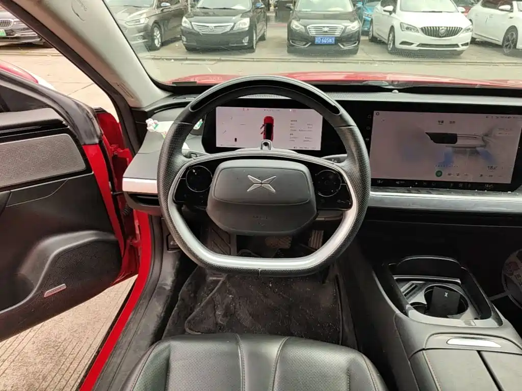 XPeng P7 — миниатюра 11