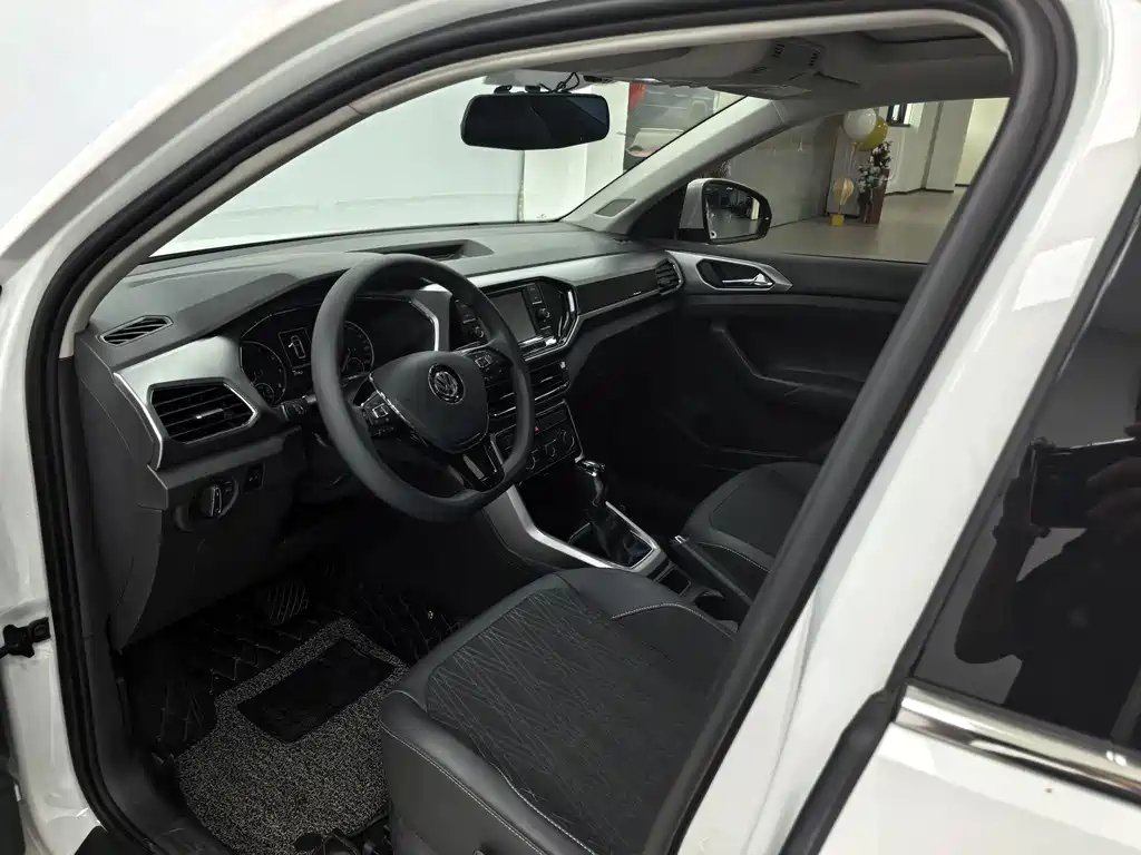 Volkswagen T-Cross — миниатюра 15