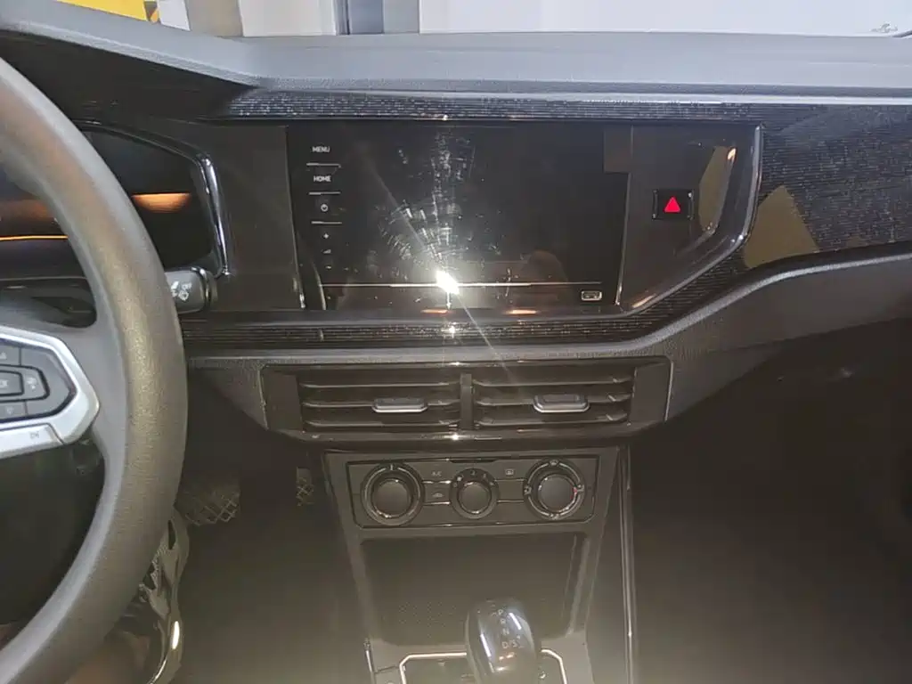 Volkswagen Lavida — миниатюра 13