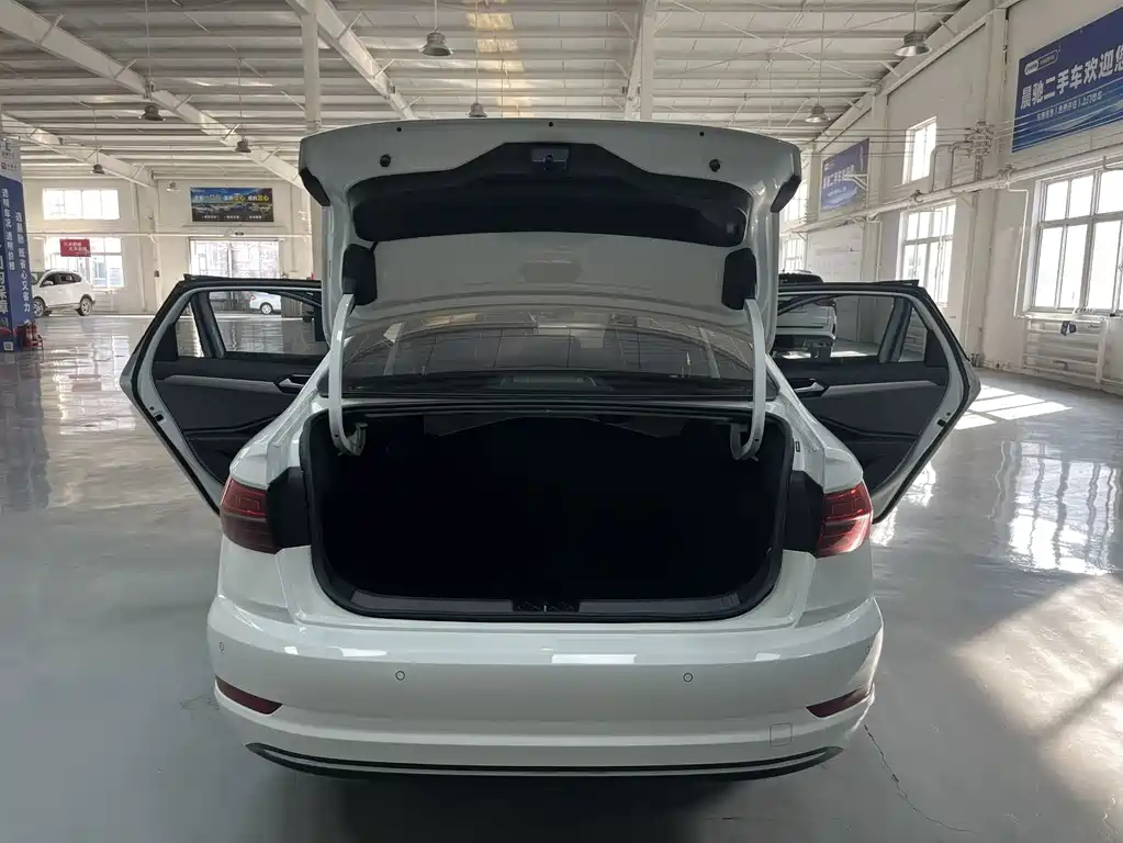 Volkswagen Sagitar — миниатюра 17
