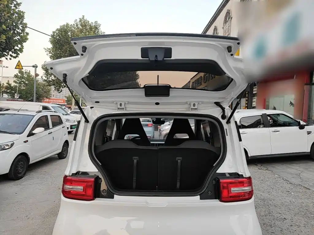 Wuling MINIEV — миниатюра 19