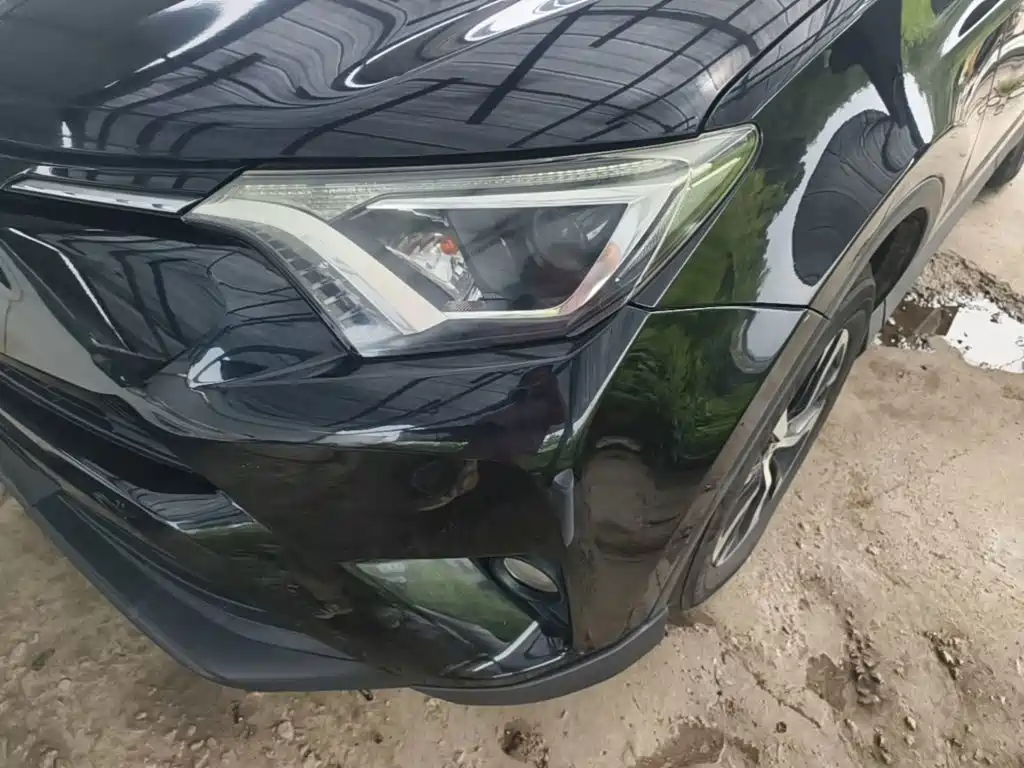 Toyota RAV4 — миниатюра 24