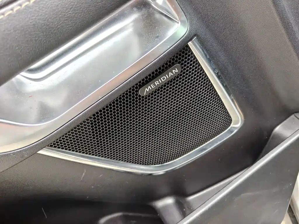 Jaguar E-PACE — миниатюра 10