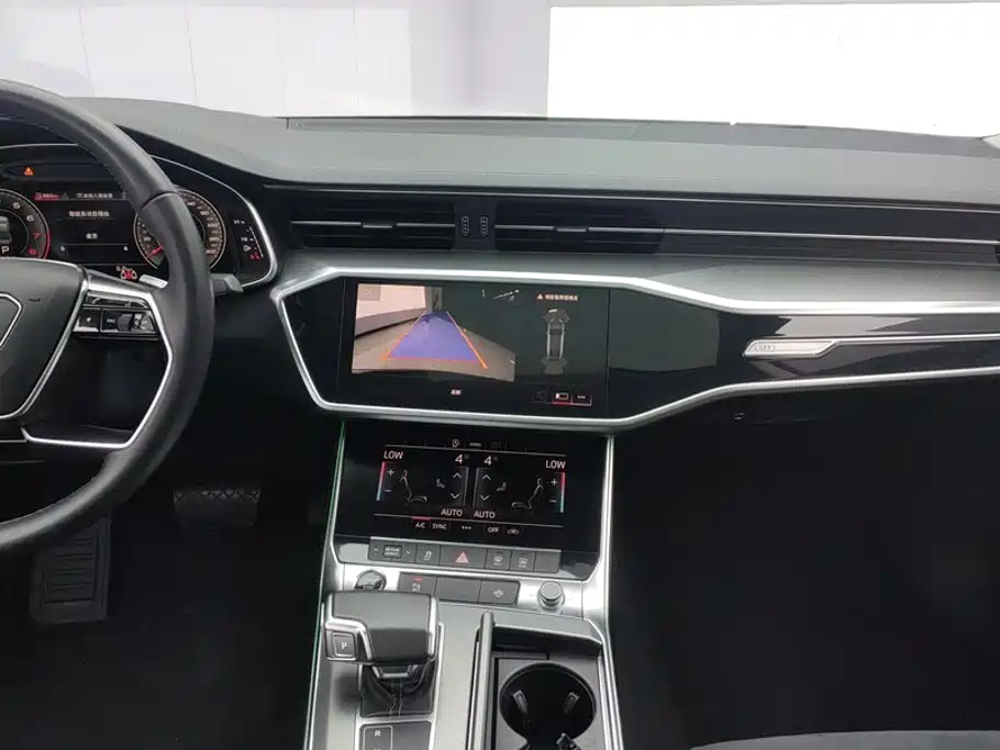 Audi A7L — миниатюра 13