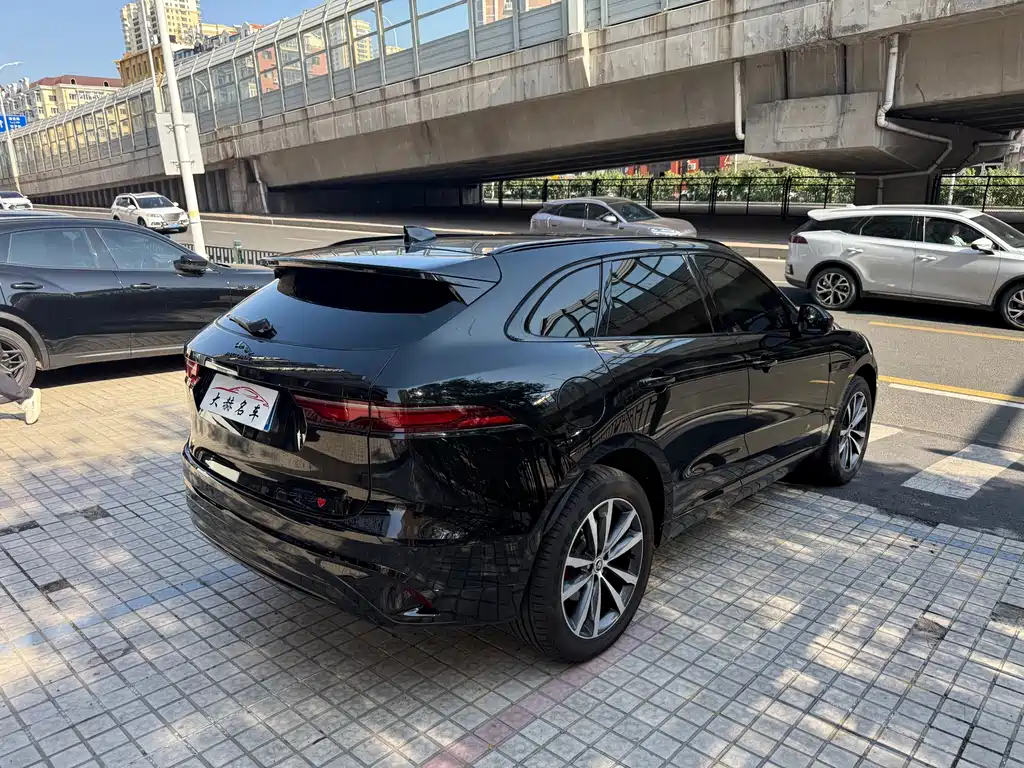 Jaguar F-PACE — миниатюра 6