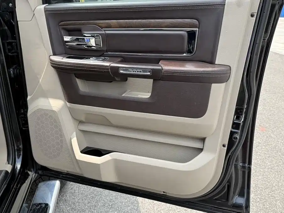 RAM Ram Trucks — миниатюра 38