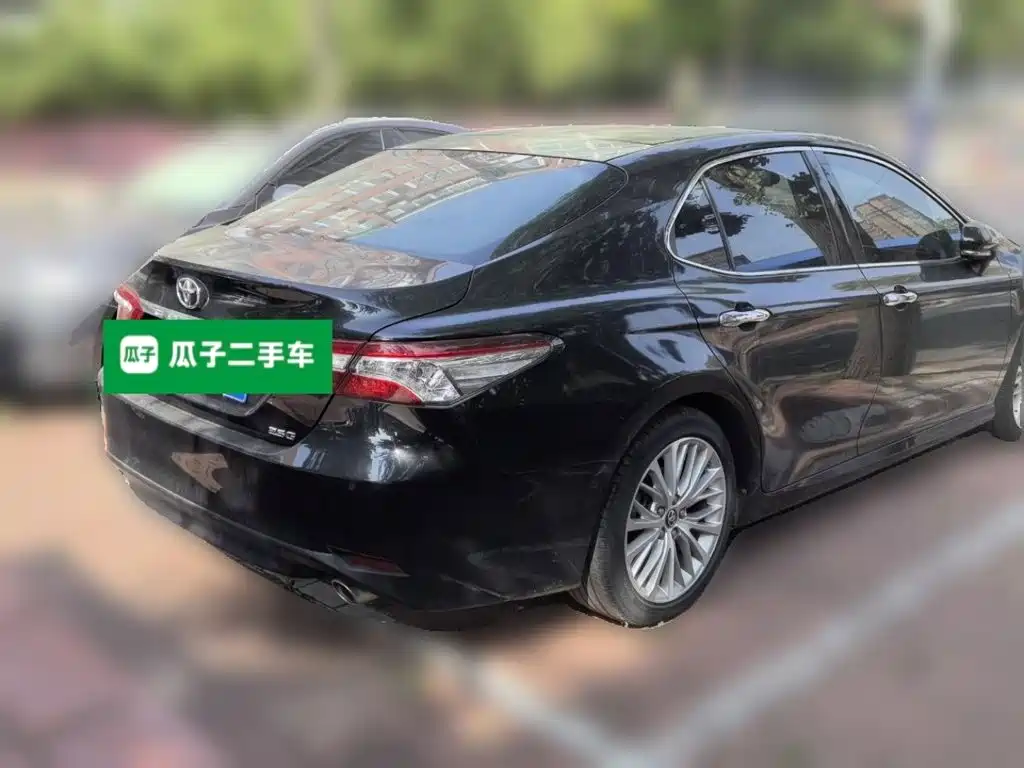 Toyota Camry — миниатюра 4