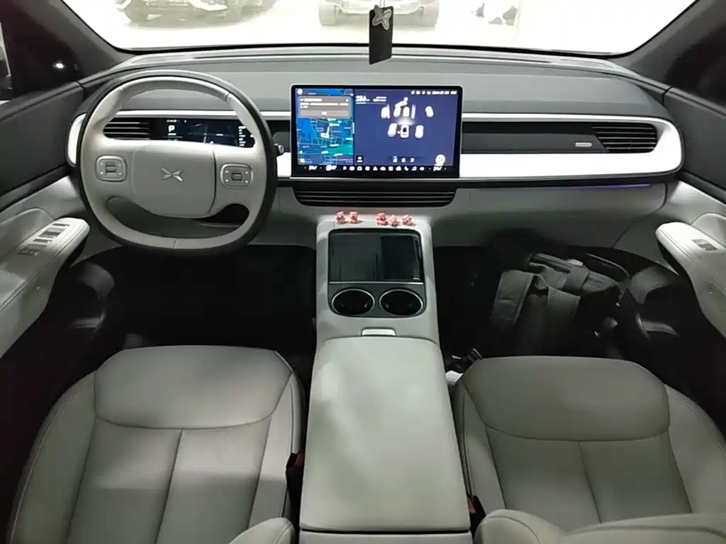 XPeng G6 — миниатюра 10