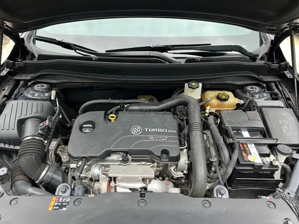 Buick Envision Plus — миниатюра 5