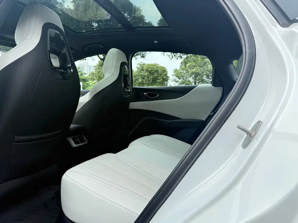 BYD Seal 06 — миниатюра 7