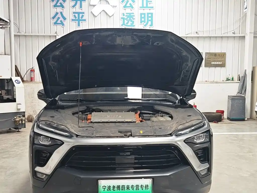 NIO ES8 — миниатюра 13
