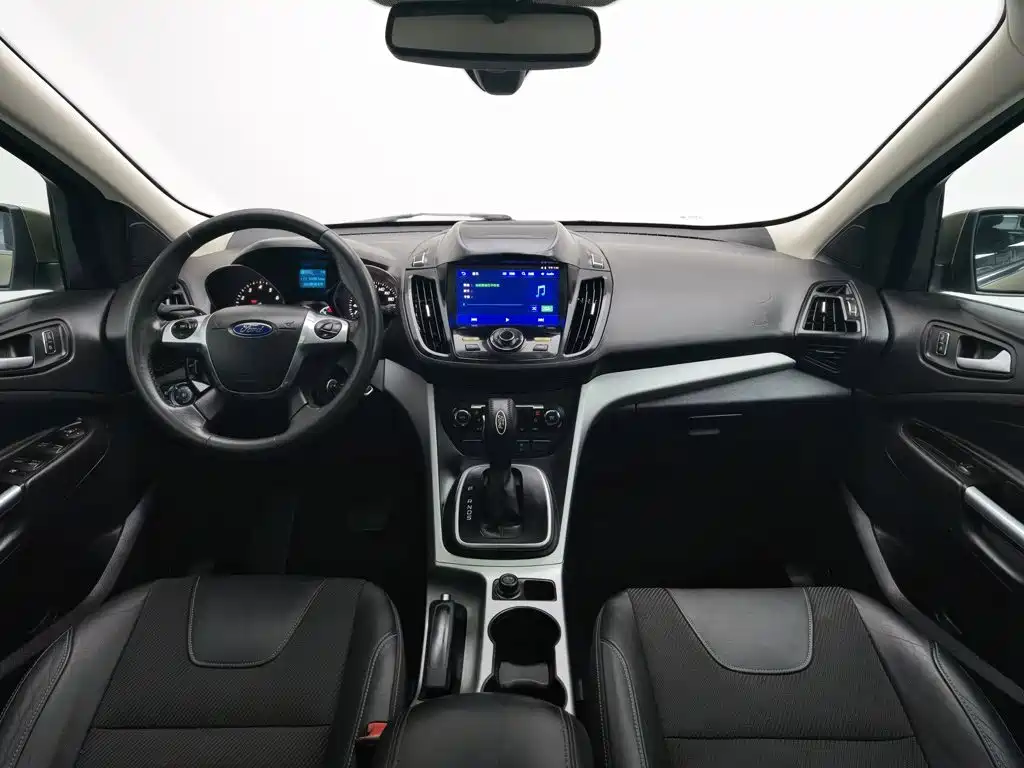 Ford Kuga — миниатюра 5
