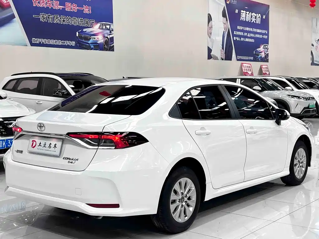 Toyota Corolla — миниатюра 5