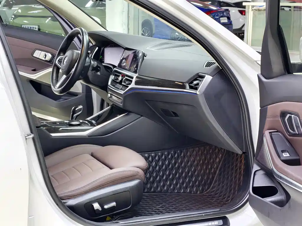 BMW 3 Series — миниатюра 7