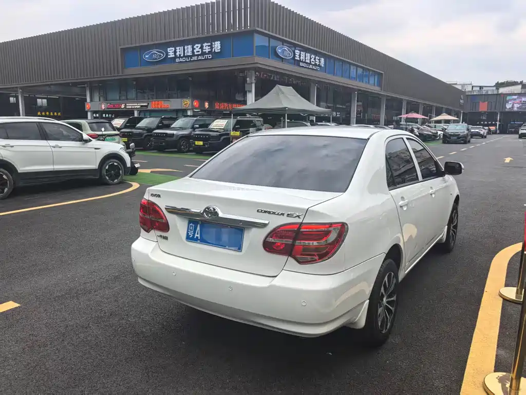 Toyota Corolla — миниатюра 3