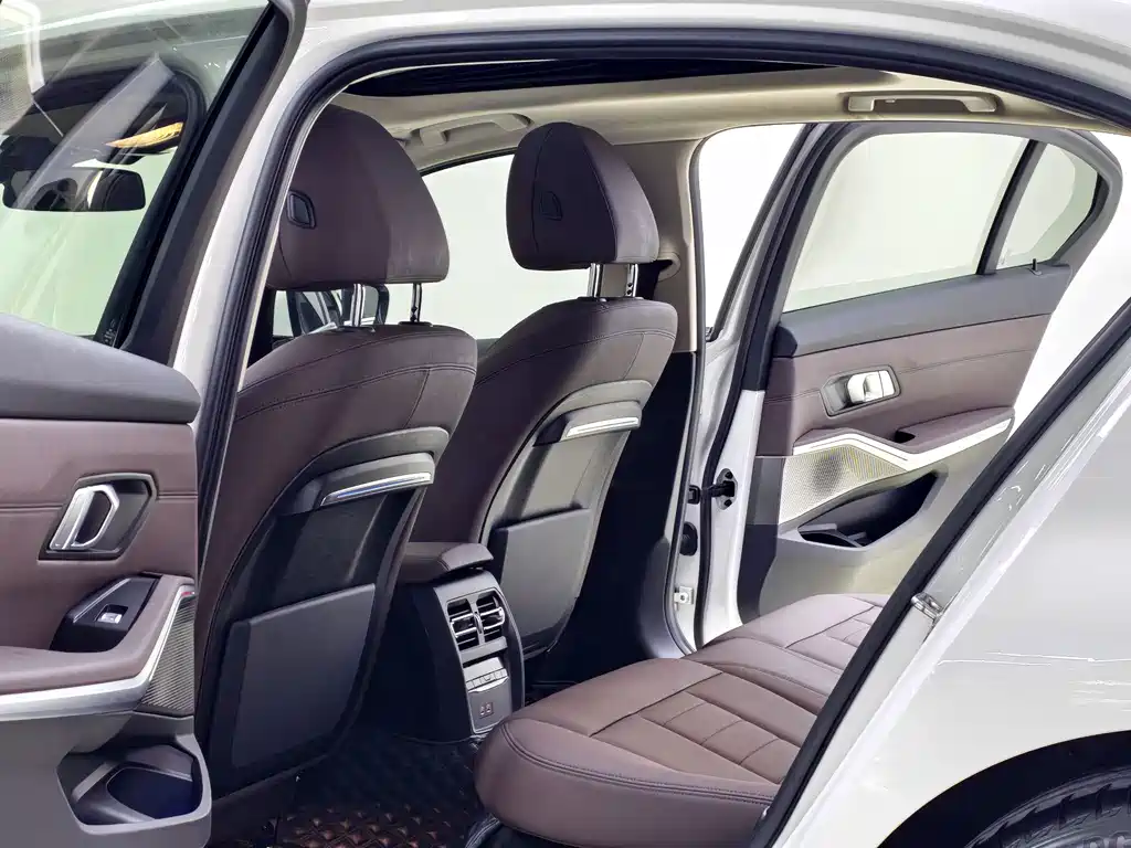 BMW 3 Series — миниатюра 9