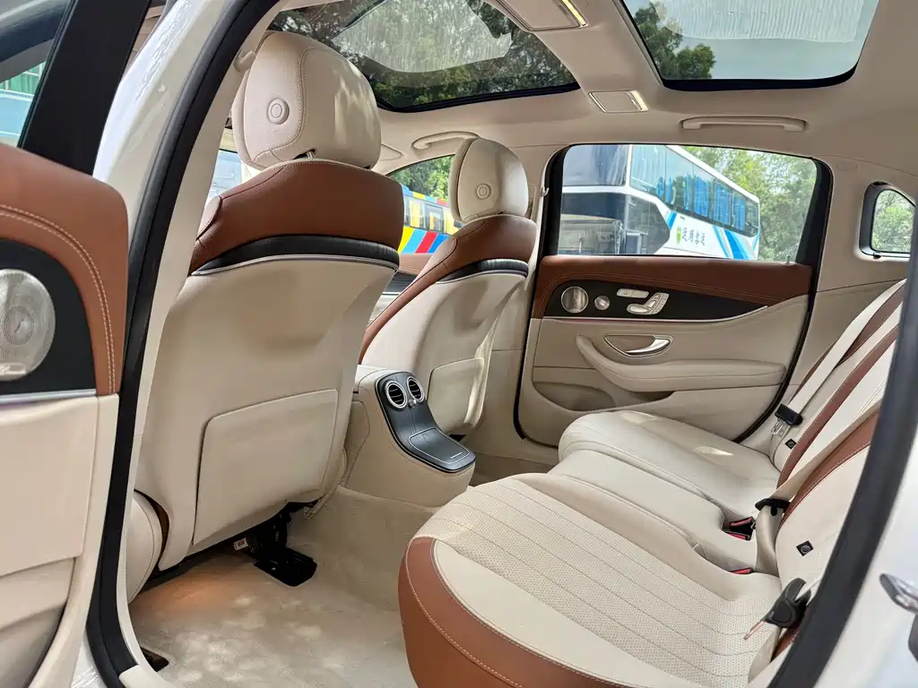 Mercedes-Benz E-Class E 2023 E 300 L Luxury
