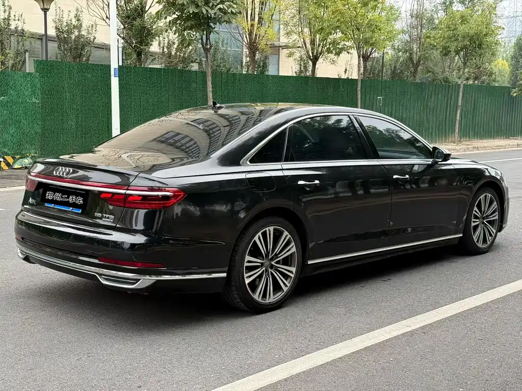 Audi A8 — миниатюра 9