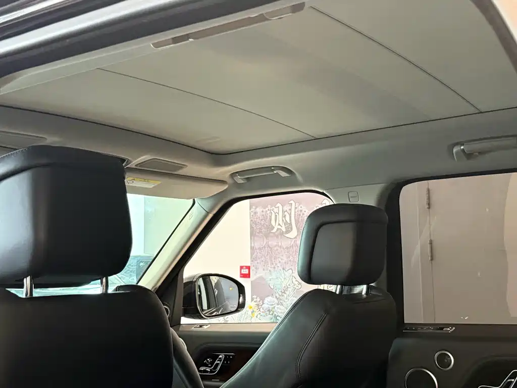 Land Rover Range Rover — миниатюра 14